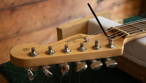 Setup Like a Pro: Correctly Adjust the Neck of Your Guitar